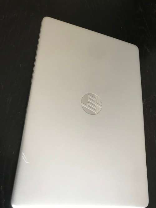 HP Laptop PC 15s-eq2015ni*15.6*AMD RYZEN 7 5700U*8 GB RAM*512 GB SS *AMD RADEON GRAPHICS